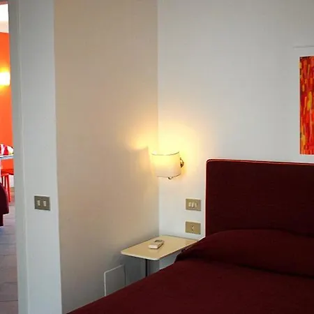 Sleeps 6 Pool Air Con Wifi * Torca