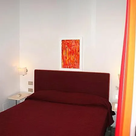 Sleeps 6 Pool Air Con Wifi *